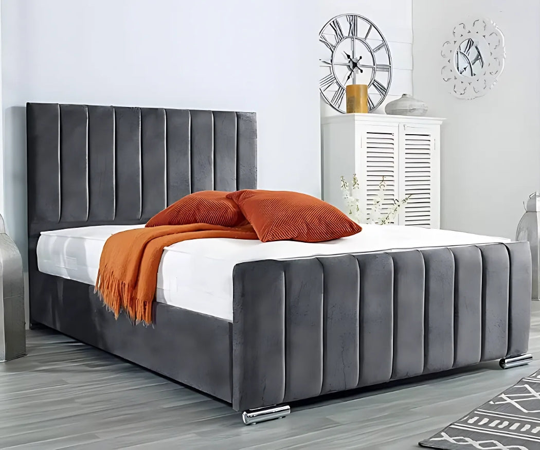 Panel bed (Grey)