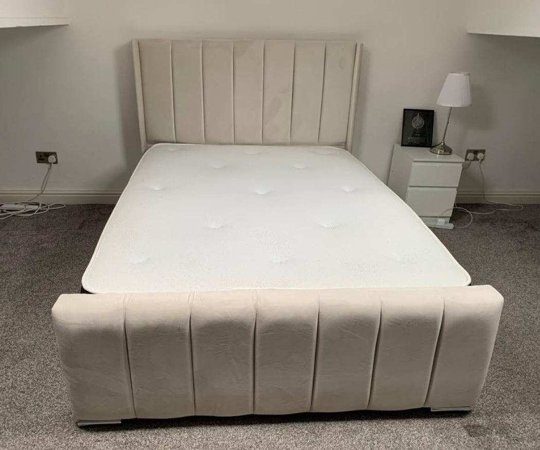 Panel bed (Cream)