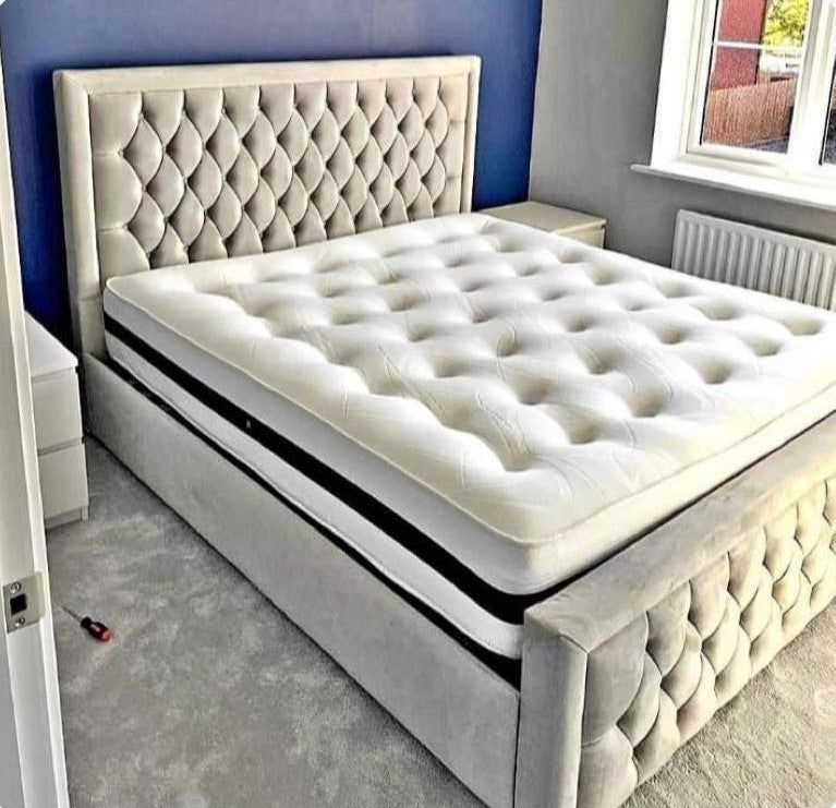 Hilton bed (Cream)